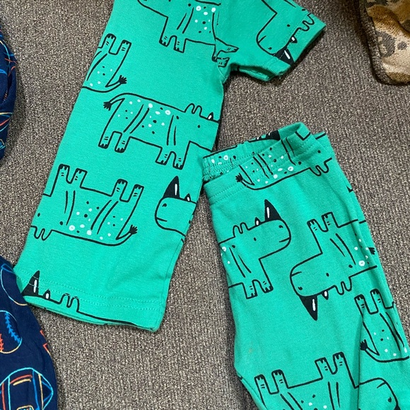 3 sets of boy pajamas 2T good used condition - Picture 3 of 4